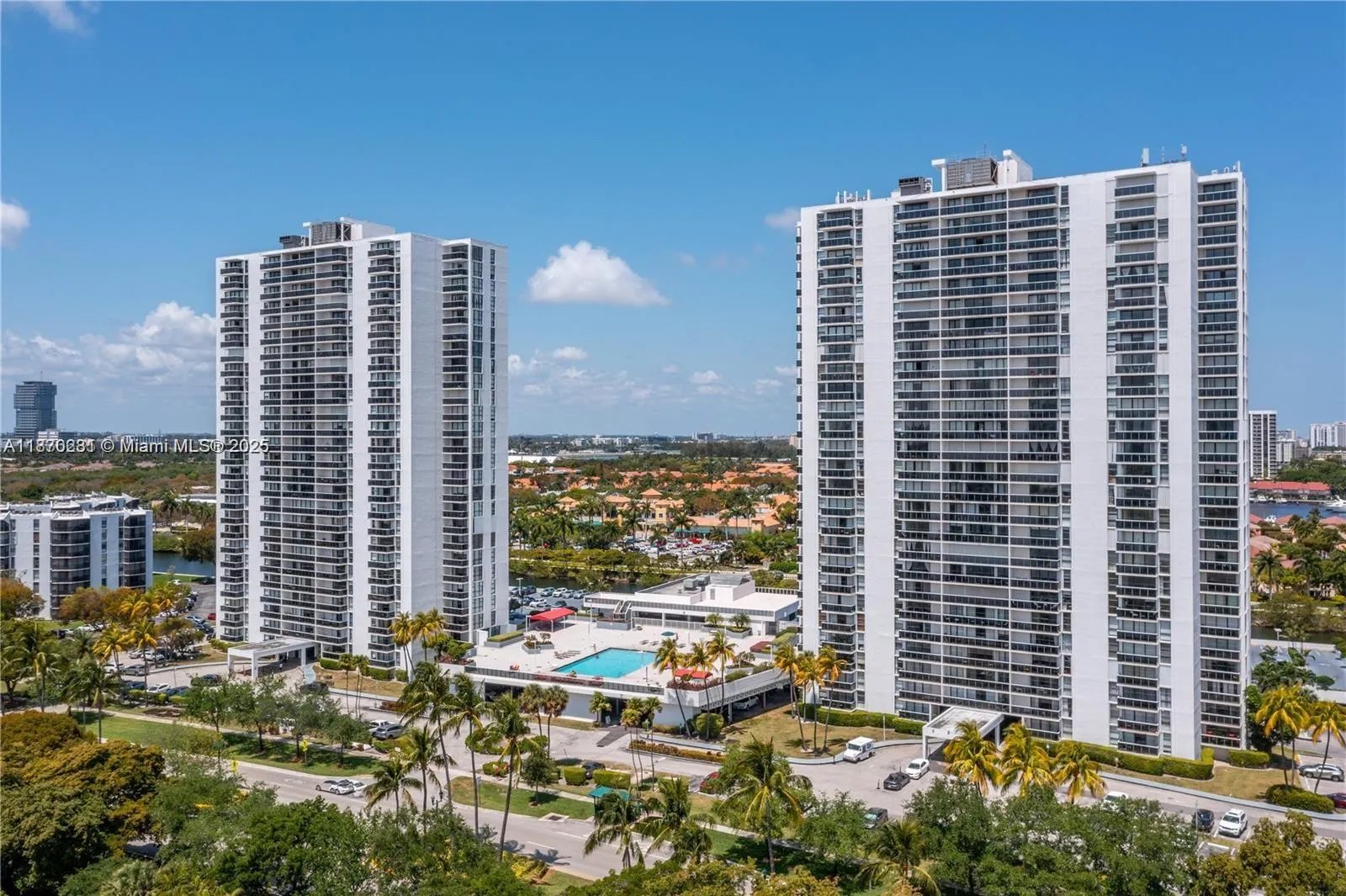 2 bedroom 2 bath for sale at 3675 N Country Club Dr # 204, Aventura FL 33180
