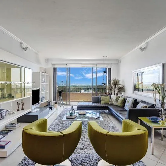 3 bedroom 3 bath for sale at 151 Crandon Blvd # 1130, Key Biscayne FL 33149