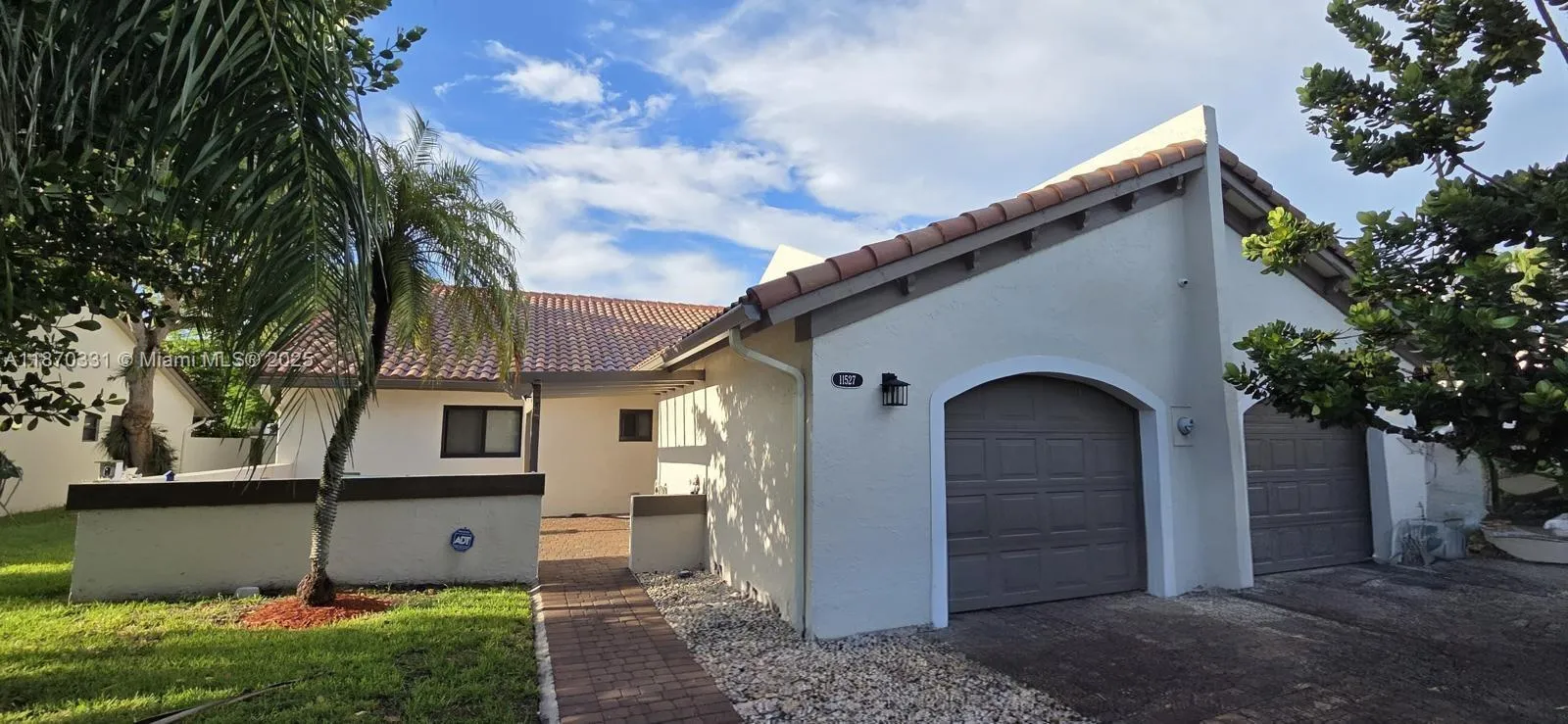11527 SW 84th Ln, Miami FL 33173