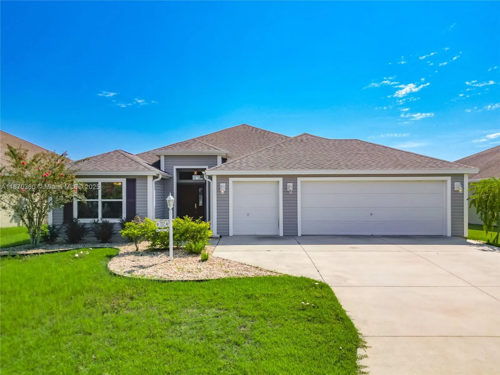 3 bedroom 2 bath for sale at 3161 Dressendorfer Dr, Other City - In The State Of Florida FL 32163