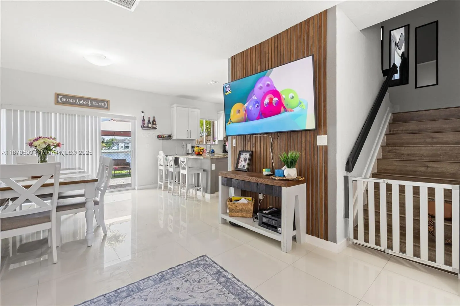 3 bedroom 2 bath for sale at 8559 SW 214th Ln, Cutler Bay FL 33189