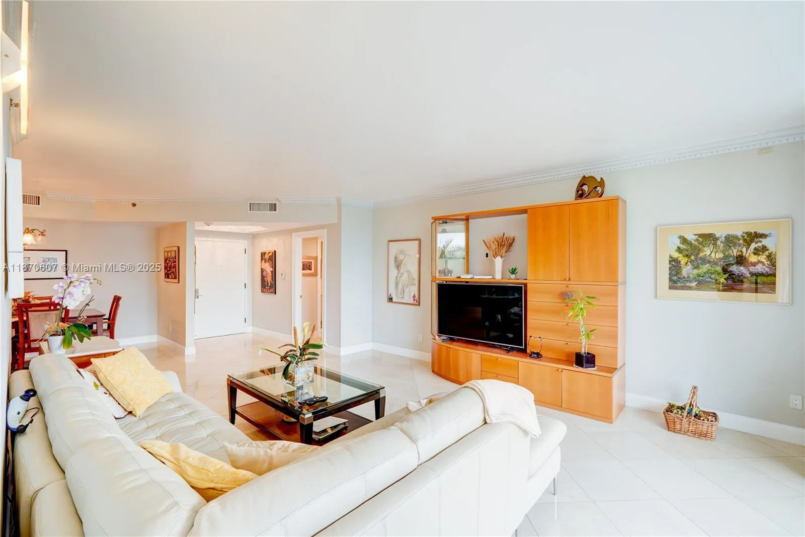 2000 Island Blvd # 408, Aventura FL 33160