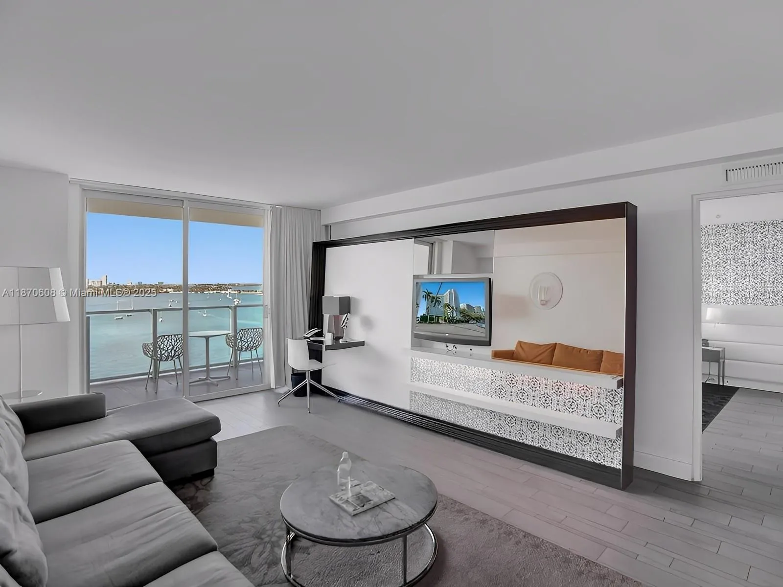 1 bedroom 1 bath for sale at 1100 West  Ave # 1024, Miami Beach FL 33139