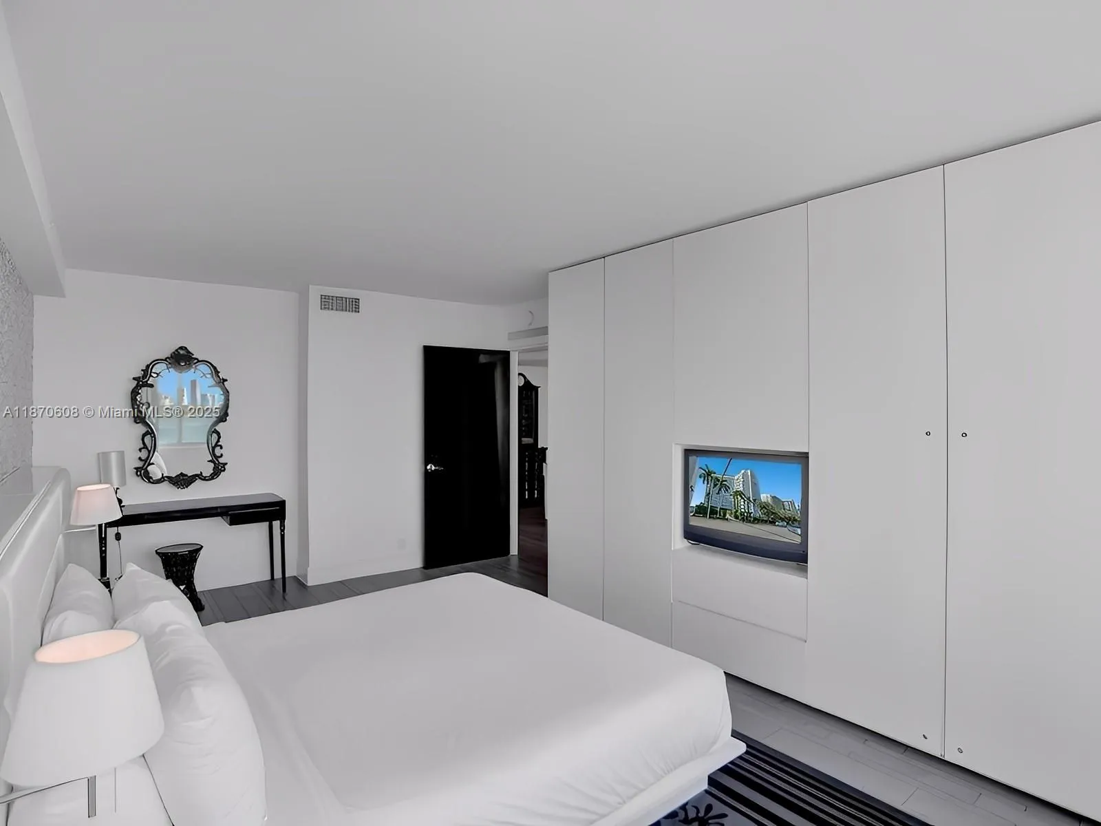 1100 West  Ave # 1024, Miami Beach FL 33139