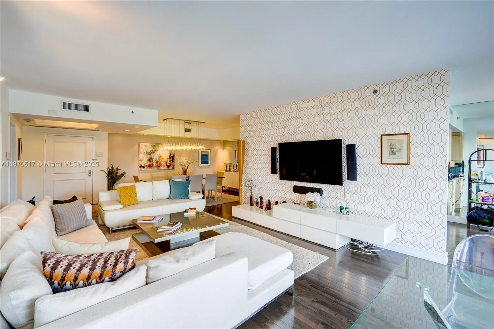 2000 Island Blvd # 710, Aventura FL 33160