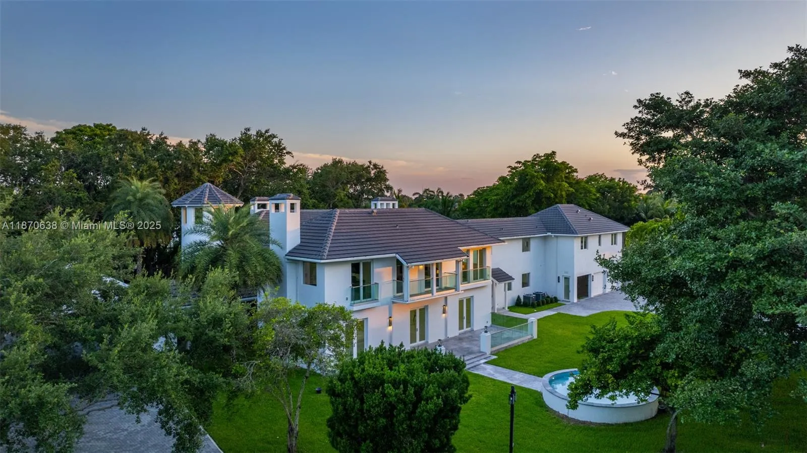 8 bedroom 8 bath for sale at 13600 SW 67th Ave, Palmetto Bay FL 33158