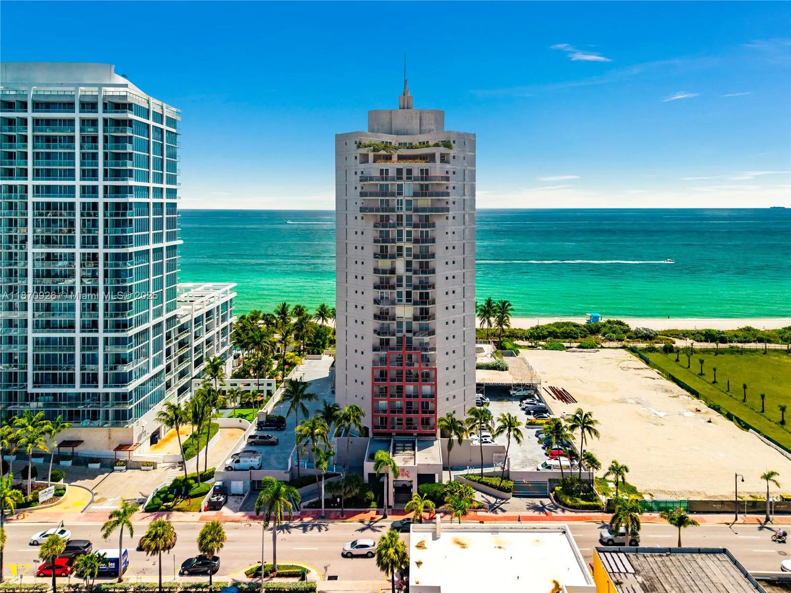 2 bedroom 2 bath for sale at 6767 Collins Ave # 1907, Miami Beach FL 33141