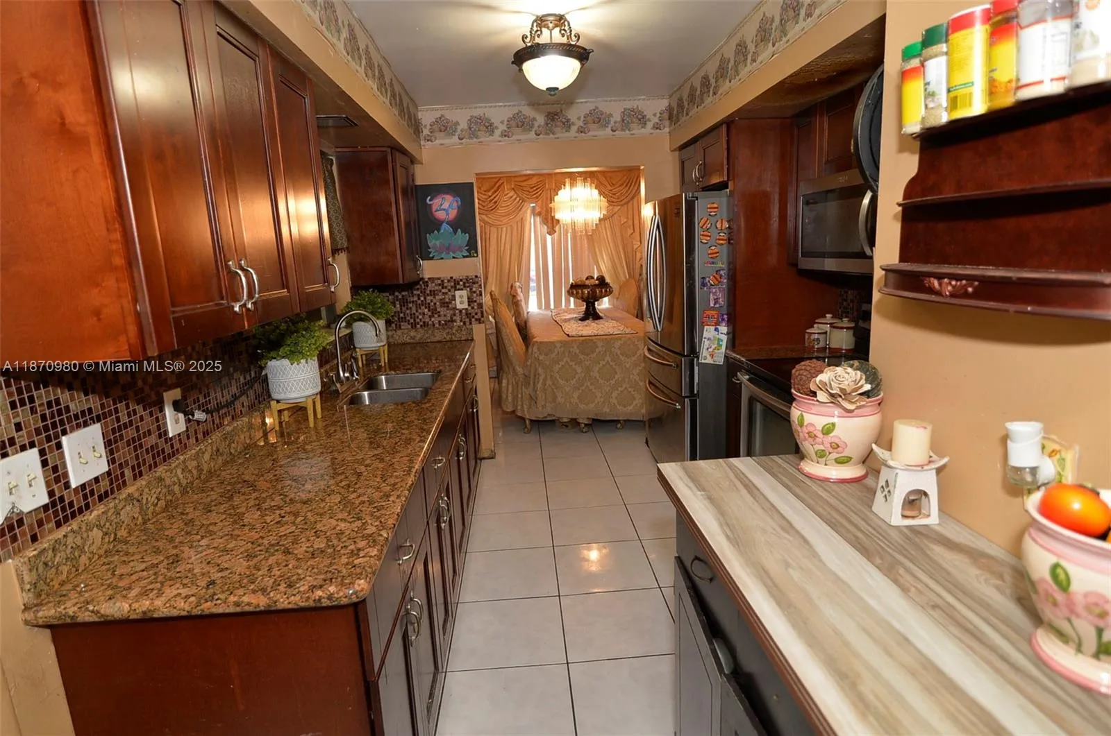 17940 NE 6th Ct, Miami FL 33162