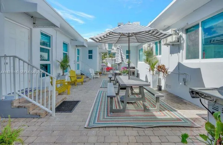 for sale at 2710 N Ocean Dr, Hollywood FL 33019