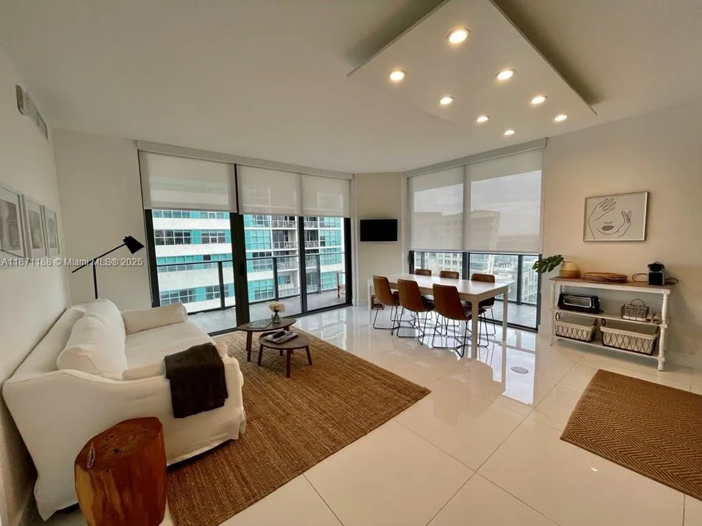 121 NE 34 ST # 901, Miami FL 33137