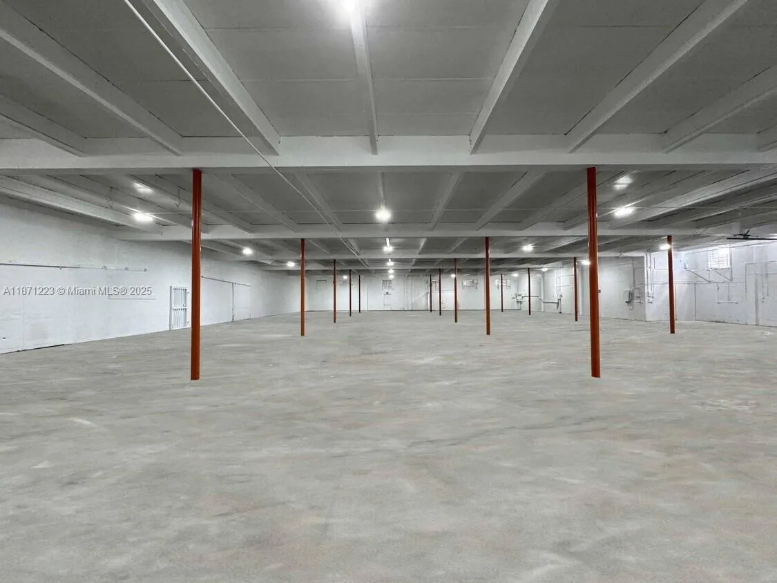 286 NE 67th St, Miami FL 33138