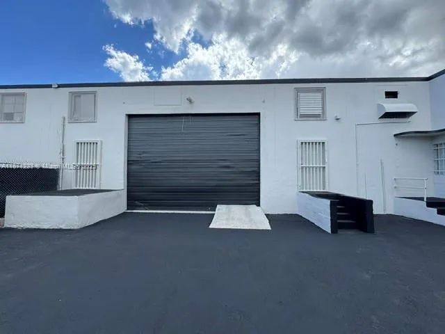 286 NE 67th St, Miami FL 33138