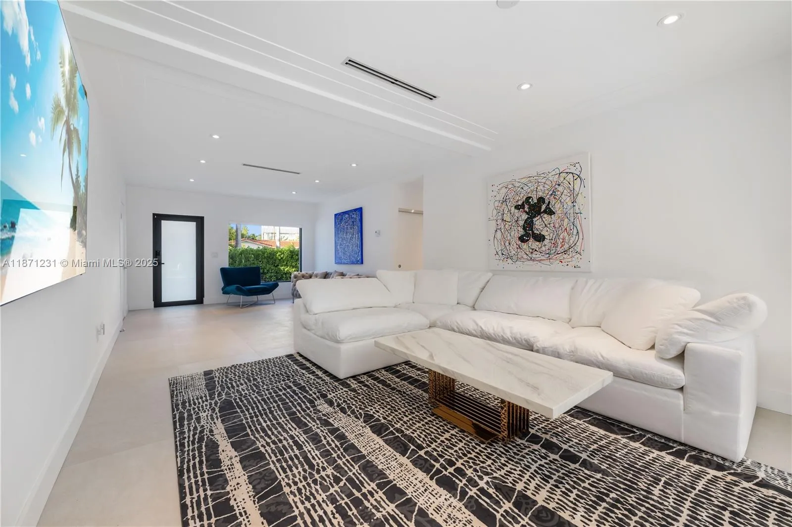 900 W 47th Ct, Miami Beach FL 33140