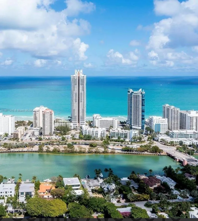 6365 Collins Ave # 904, Miami Beach FL 33141
