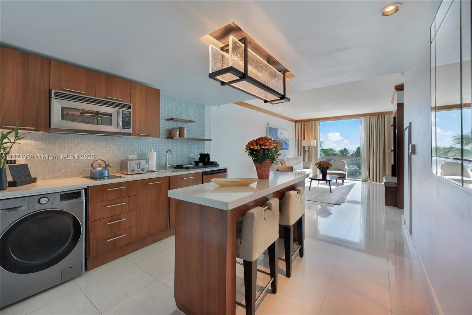 6801 Collins Ave, Miami Beach FL 33141