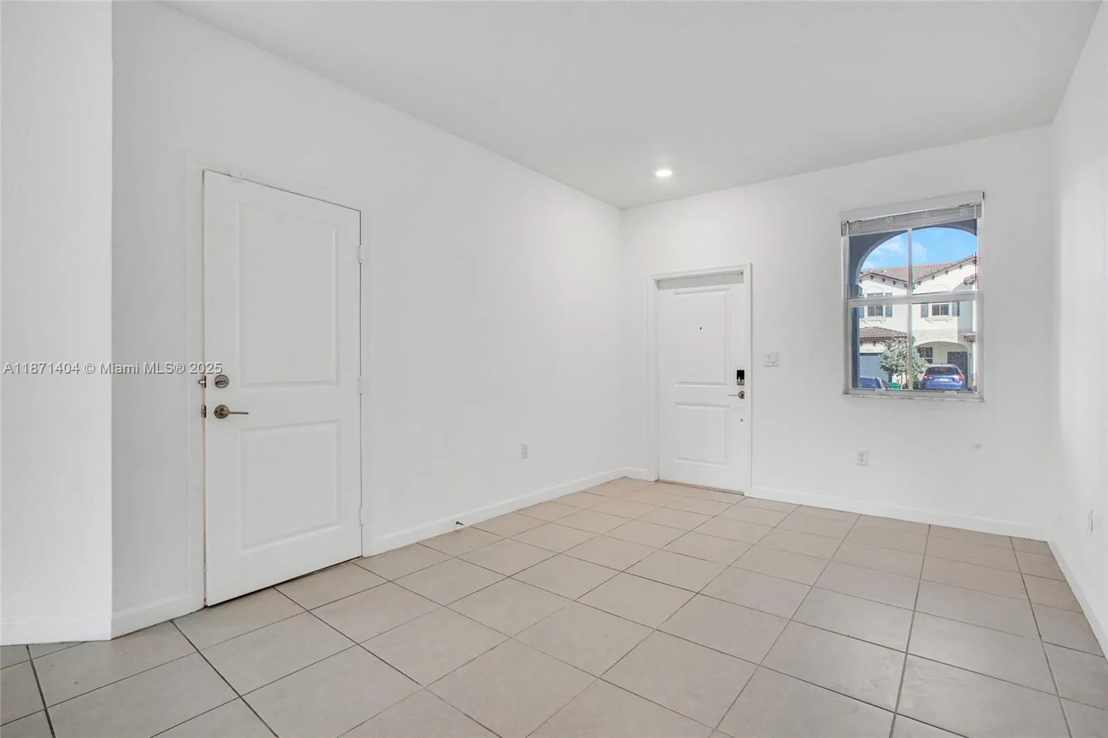 12609 NW 23rd Pl, Miami FL 33167