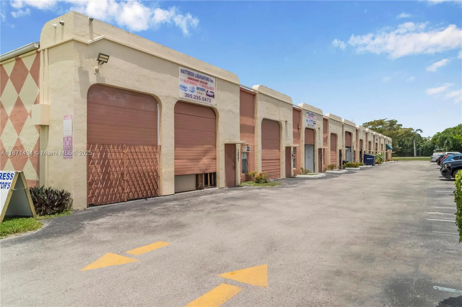 12300 SW 117 CT, FL 33186