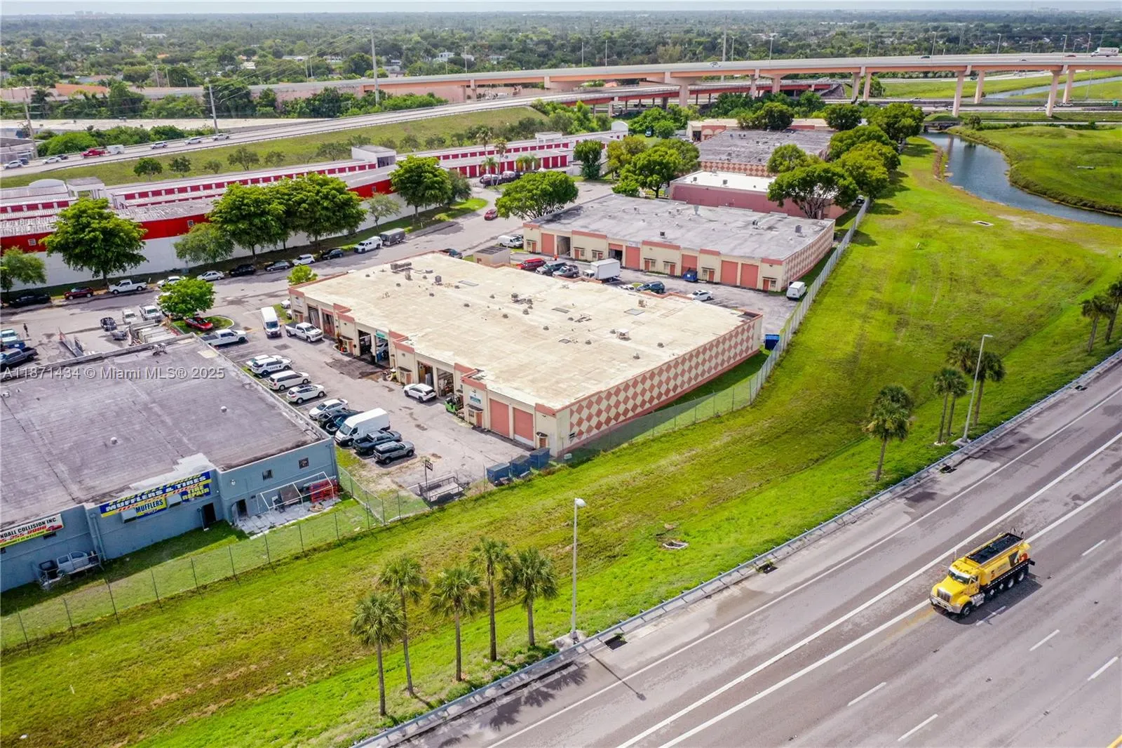 12300 SW 117 CT, FL 33186