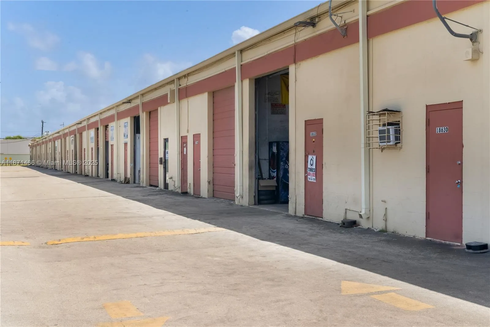 18625 SW 105 AV, Miami FL 33157