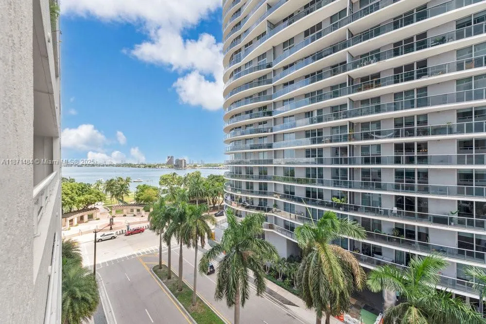 1800 N Bayshore Dr # 614, Miami FL 33132