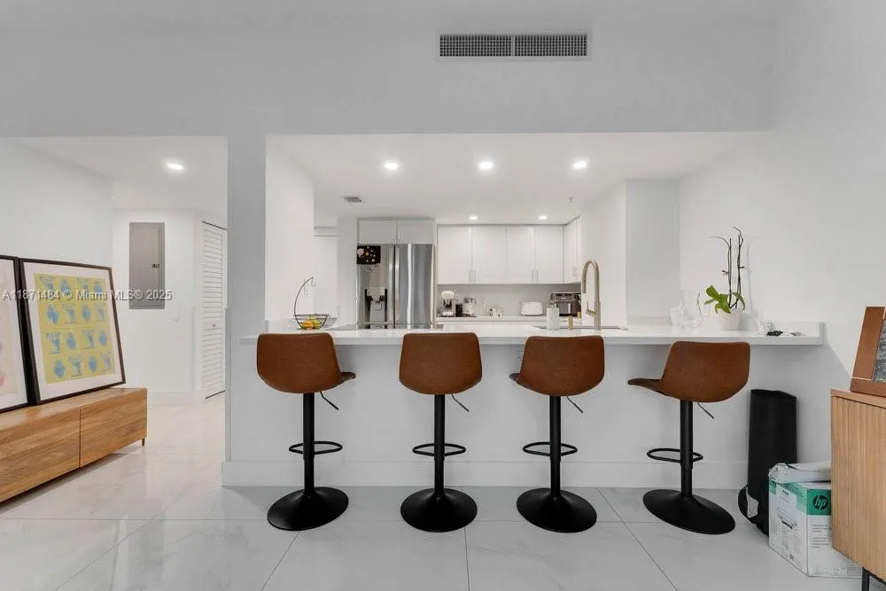 1800 N Bayshore Dr # 614, Miami FL 33132