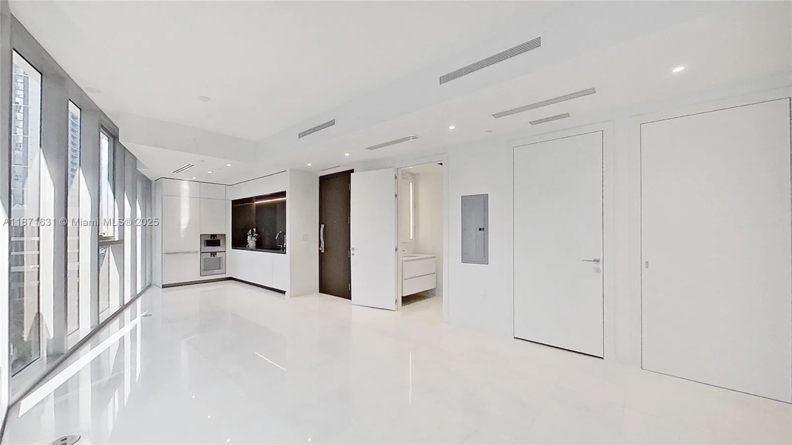 300 Biscayne Blvd Way # 506, Miami FL 33131