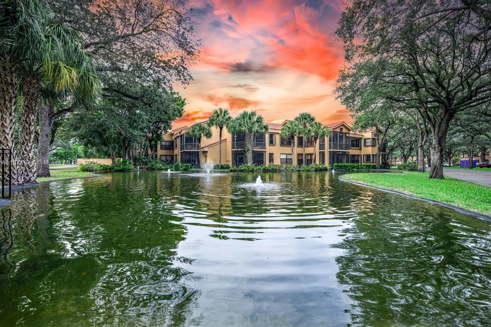 15495 N Miami Lakeway N # 4, Miami Lakes FL 33014