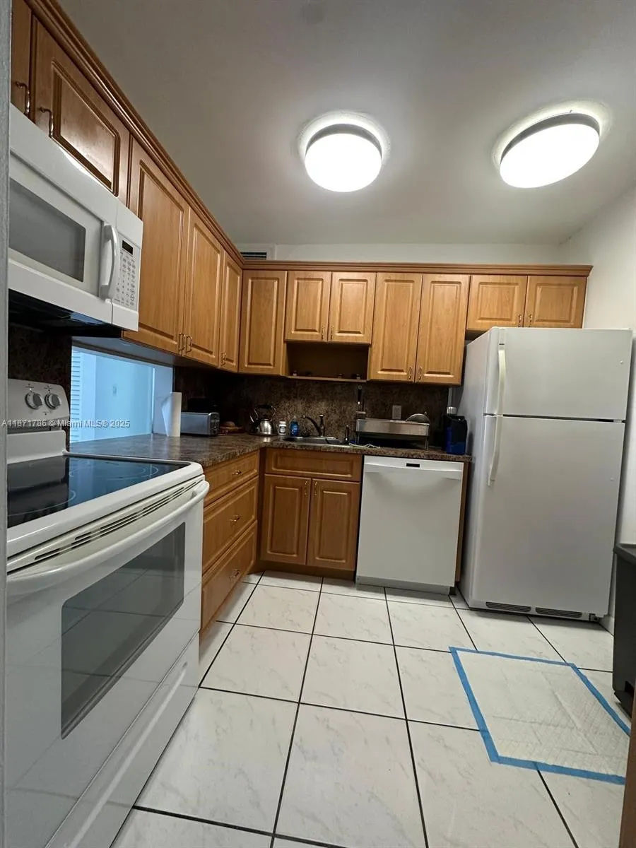 750 Michigan Ave # 204, Miami Beach FL 33139