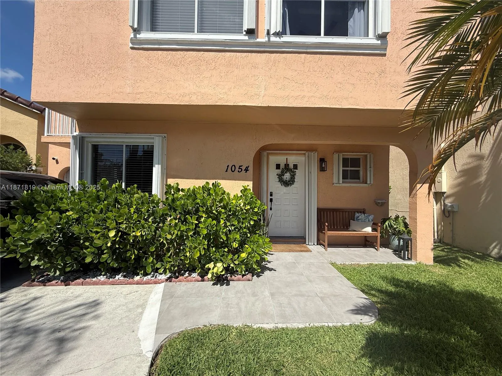3 bedroom 2 bath for sale at 1054 SE 6th Ct, Dania Beach FL 33004