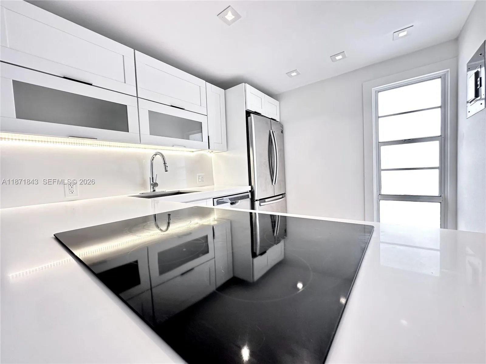 3301 N Country Club Dr # 410, Aventura FL 33180