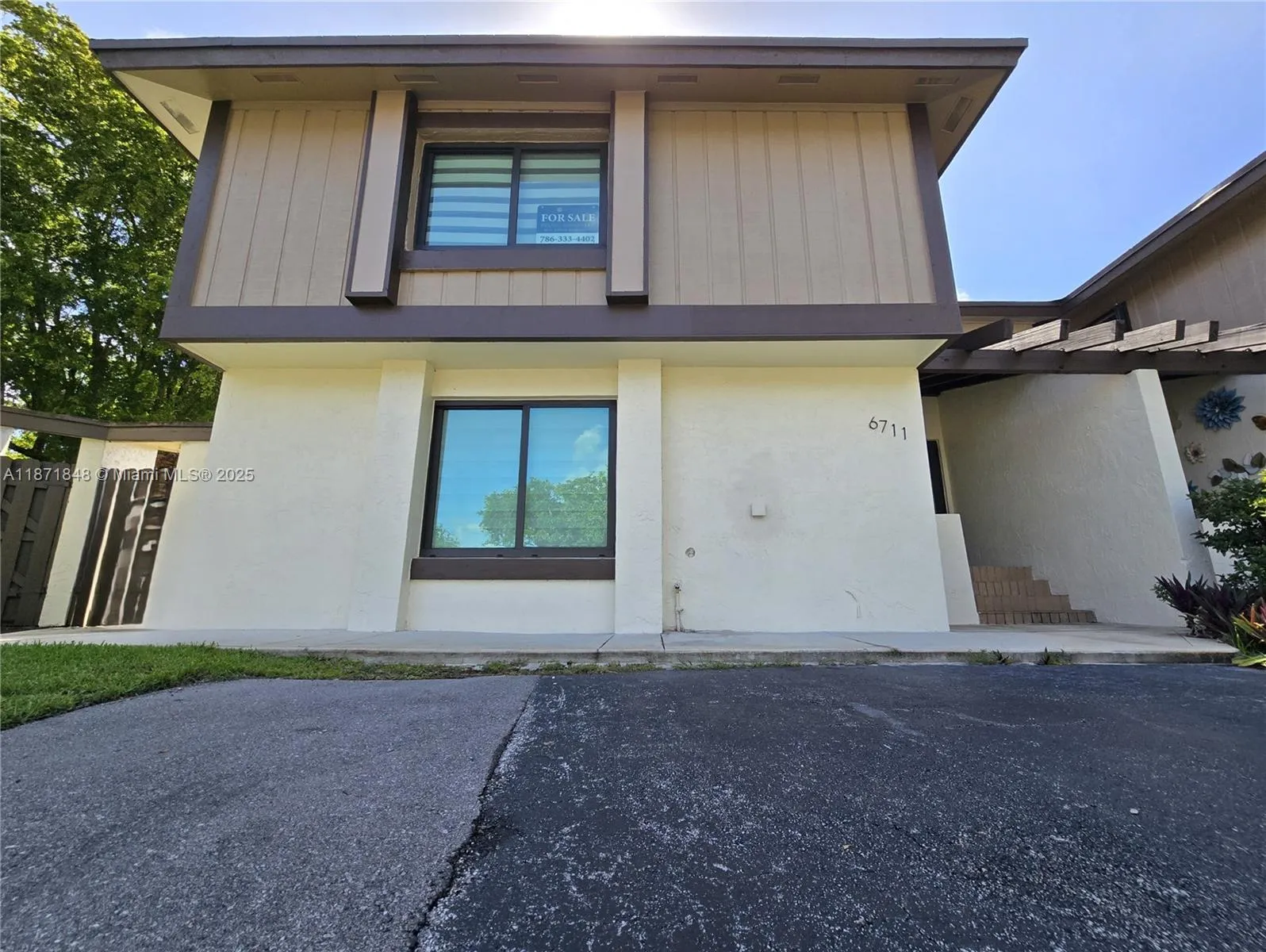 6711 SW 127th Pl, Miami FL 33183