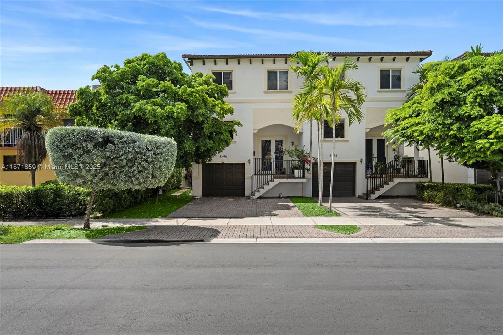 3 bedroom 3 bath for sale at 3506 NE 166th St # 4, North Miami Beach FL 33160