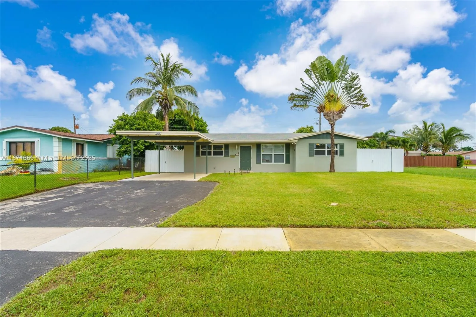 3 bedroom 2 bath for sale at 2751 SW 4th St, Fort Lauderdale FL 33312