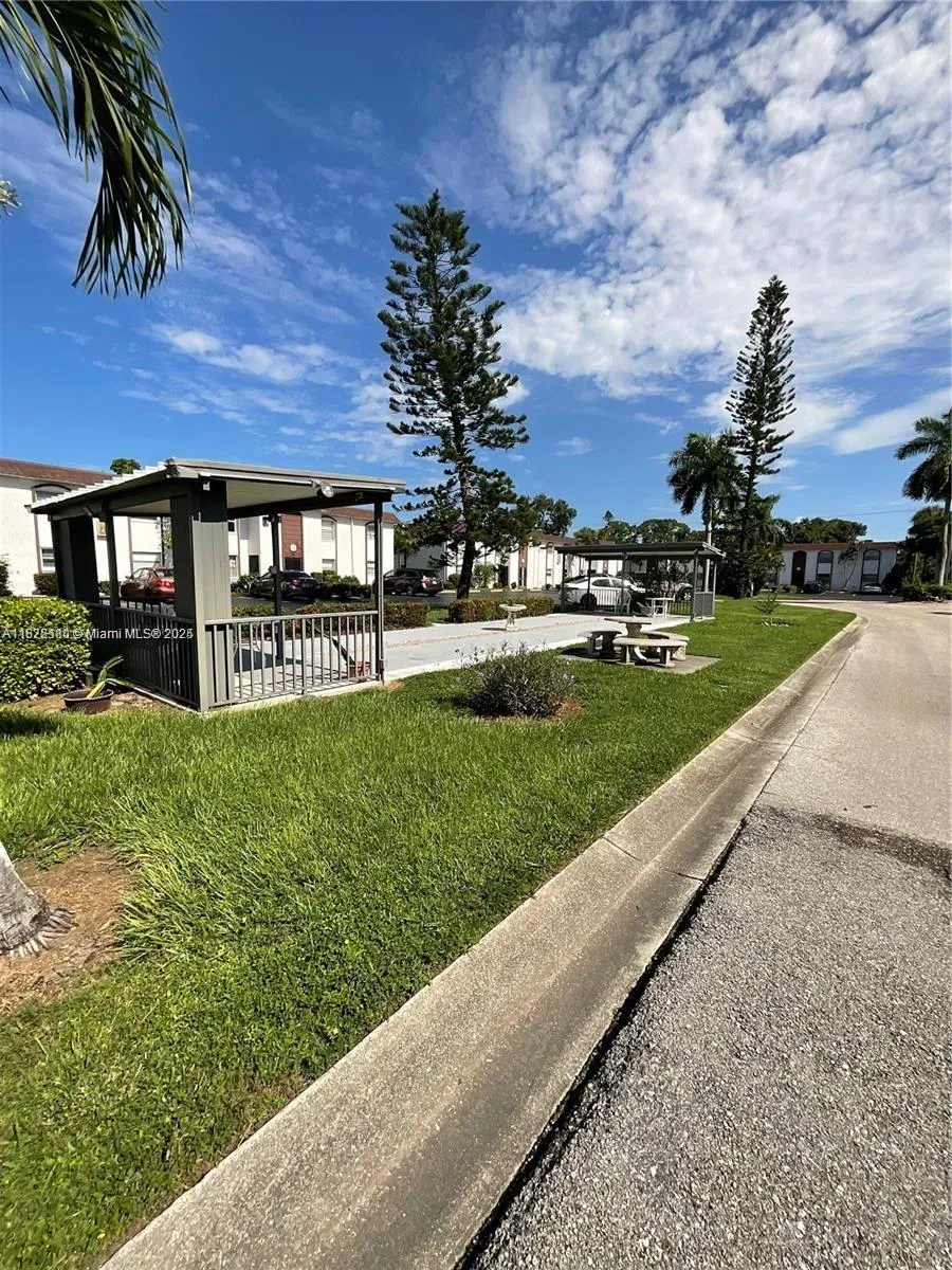 2828 Jackson Street # I3, Fort Myers FL 33901