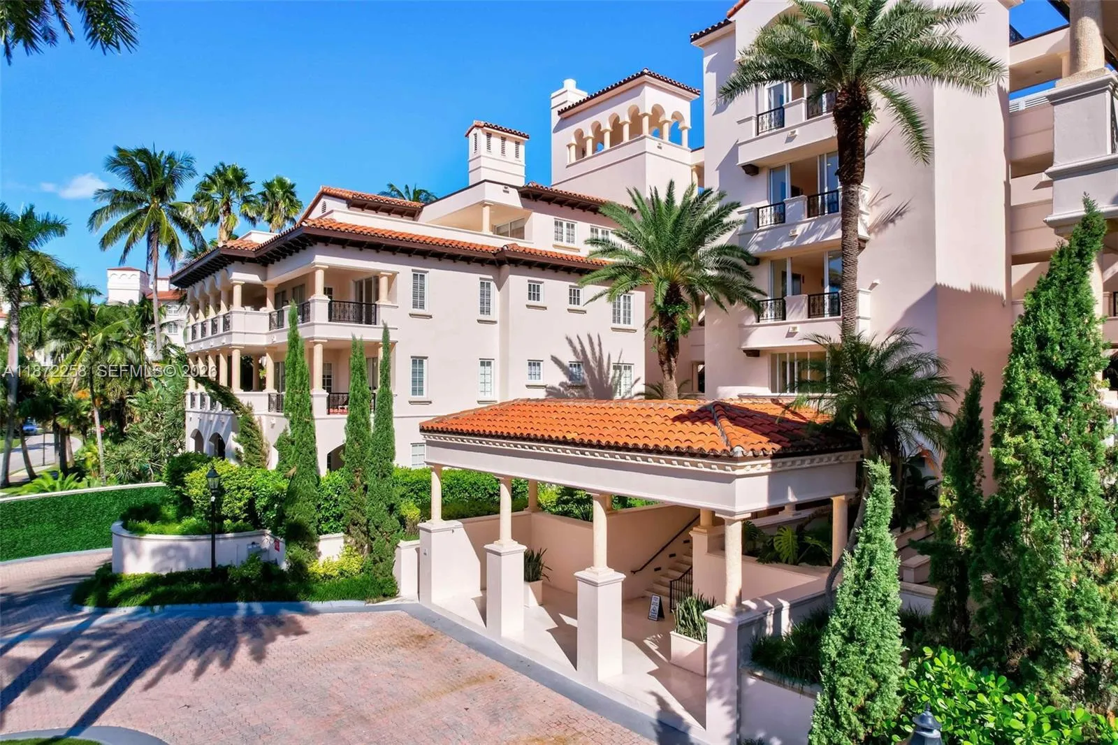 2 bedroom 2 bath for sale at 19217 Fisher Island Dr # 19217, Miami Beach FL 33109