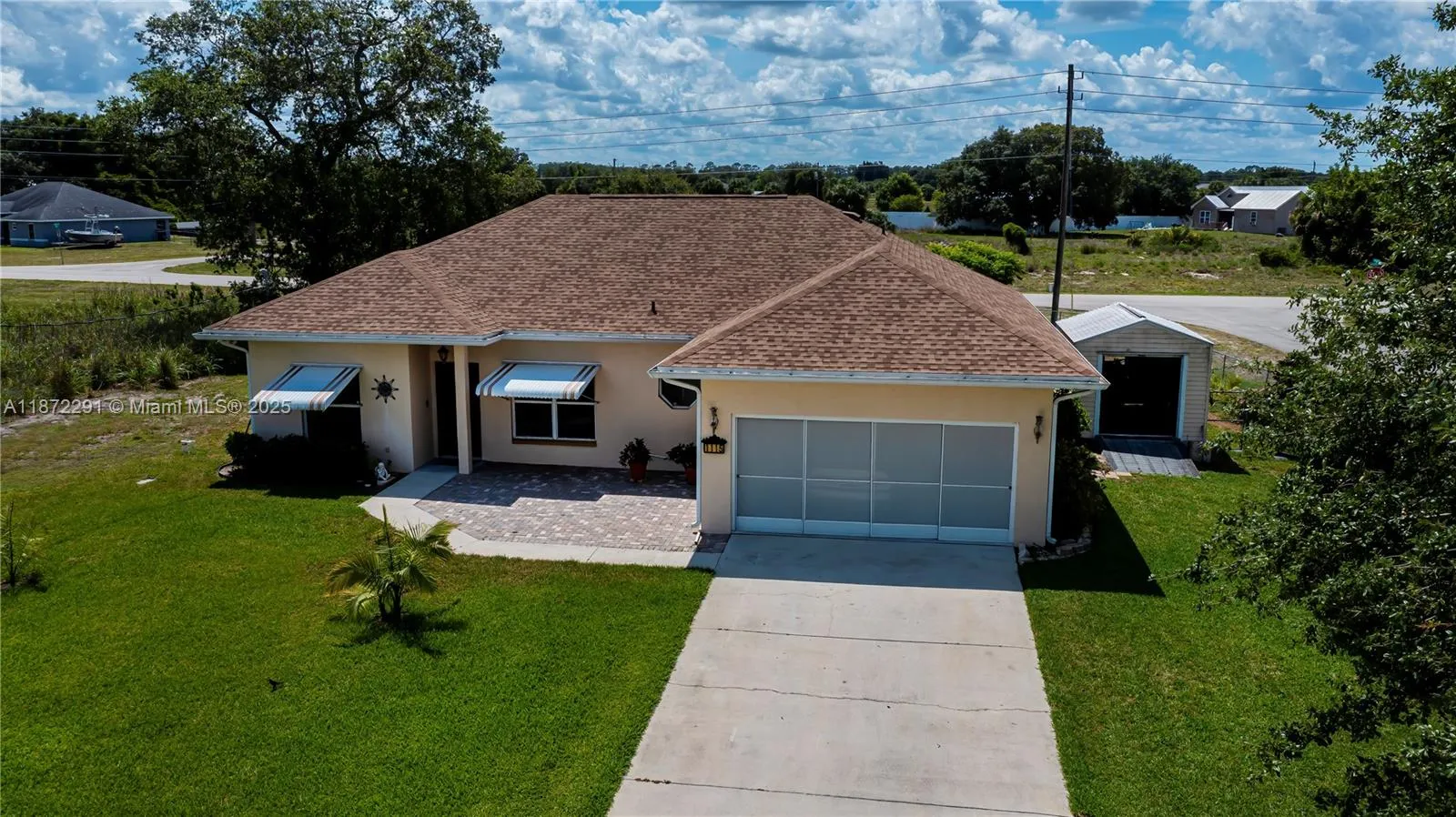 3 bedroom 2 bath Residential for sale at 1115 Comet Ave, La Belle FL 33935