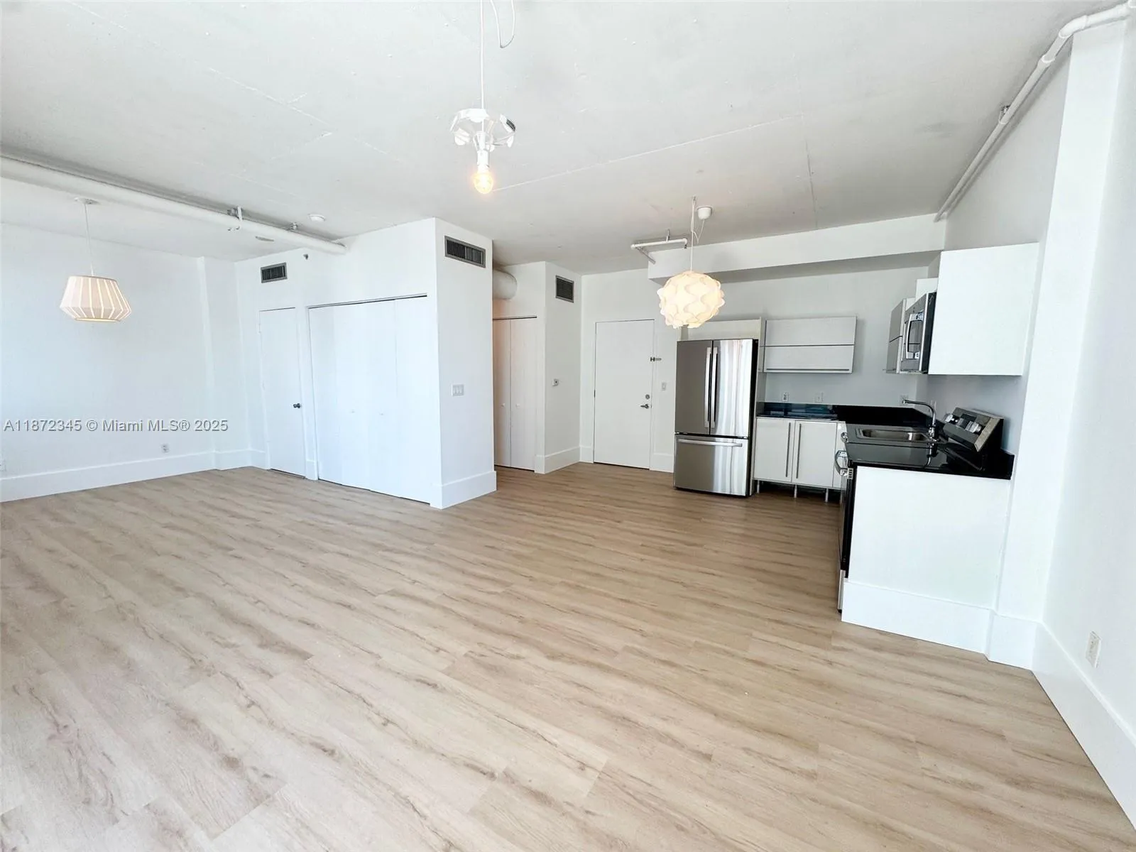 690 SW 1st Ct # 2126, Miami FL 33130