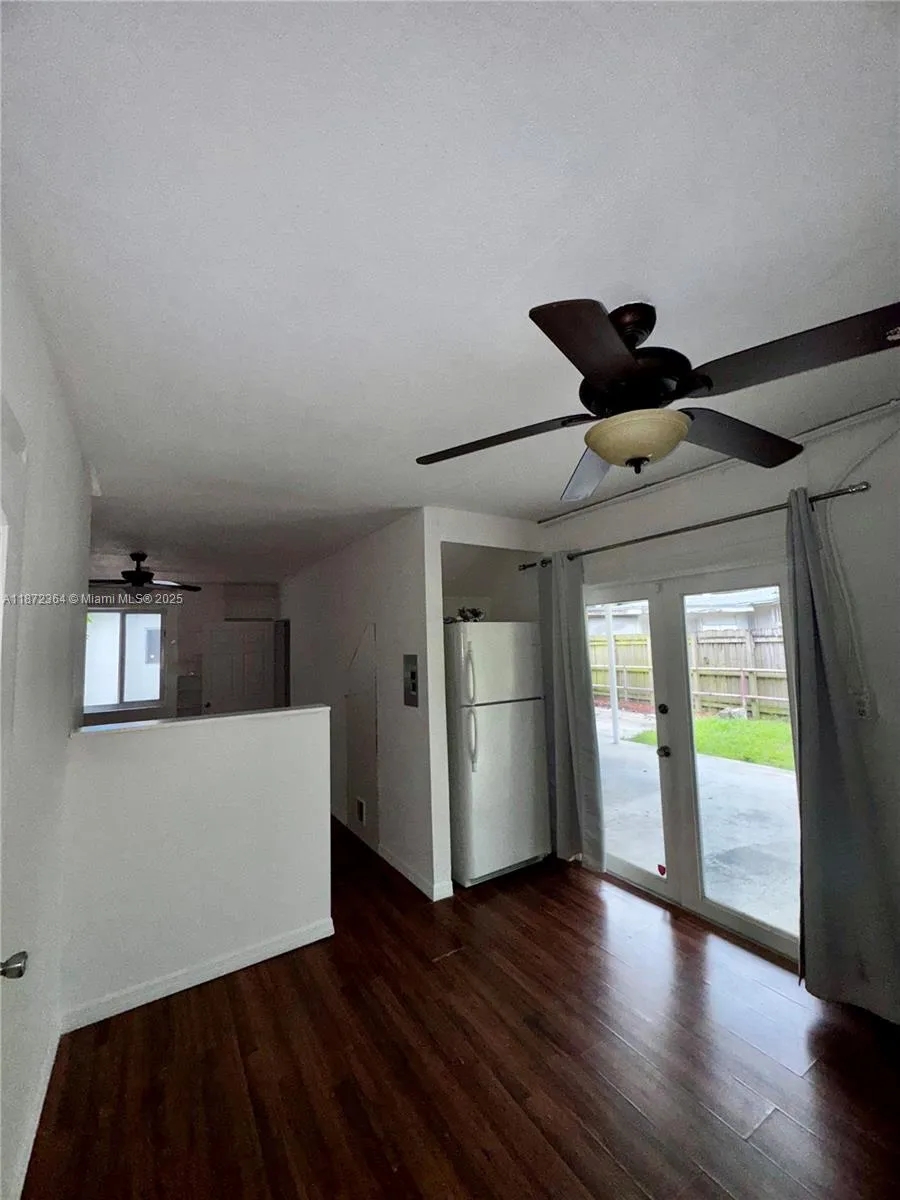 1601 SW 20th Ave # 3, Fort Lauderdale FL 33312