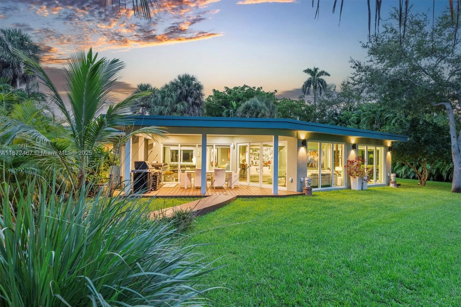 11377 W Biscayne Canal Rd, Miami FL 33161