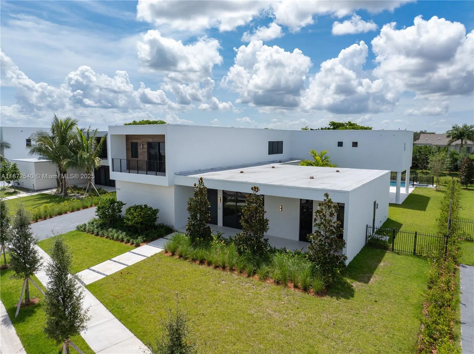 5 bedroom 6 bath for sale at 16740 N Botaniko Dr N, Weston FL 33326