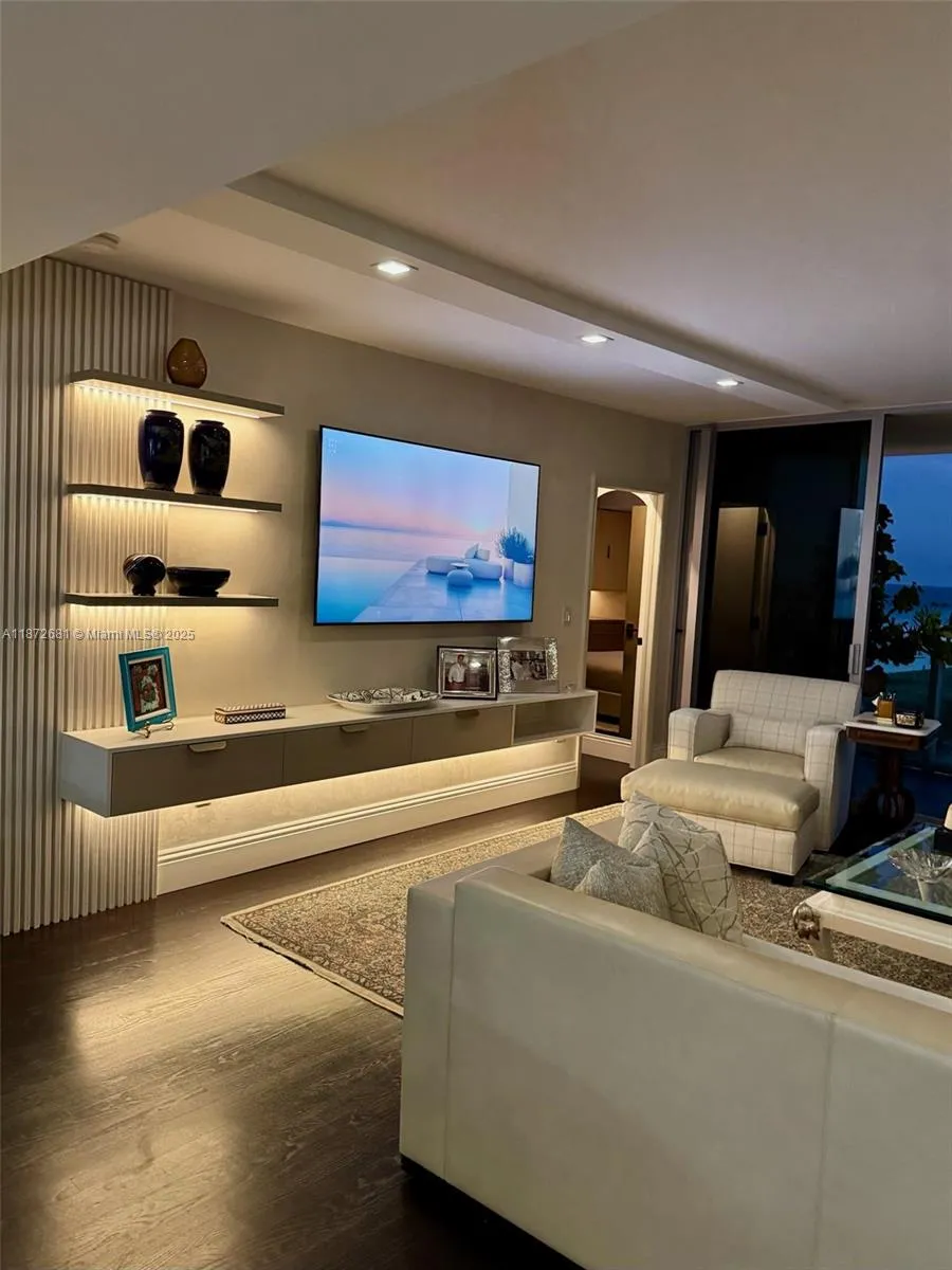 1455 Ocean Dr # 904, Miami Beach FL 33139