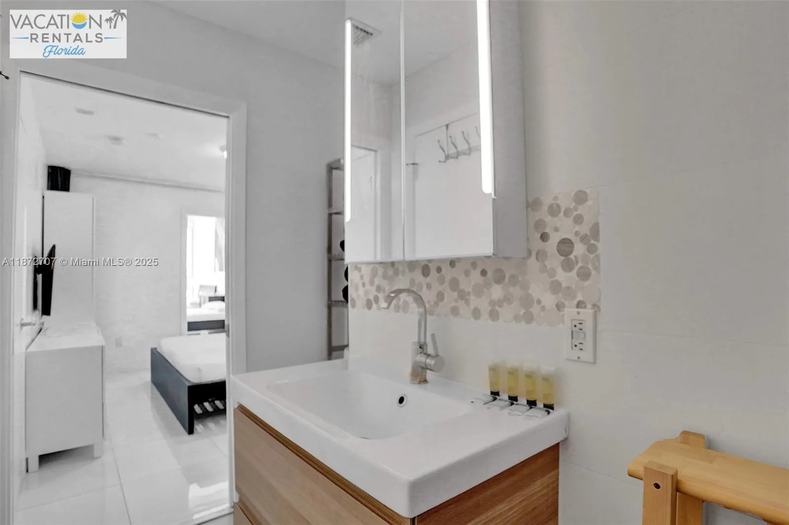 5445 Collins Ave # 14, Miami Beach FL 33140