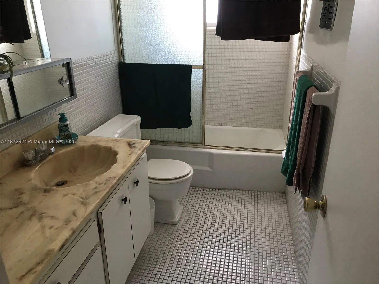 201 NE 14th Ave # 1C, Hallandale Beach FL 33009