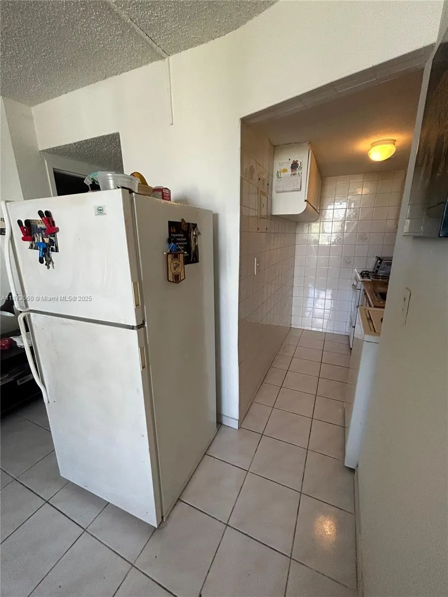 6484 Indian Creek Dr # 303, Miami Beach FL 33141