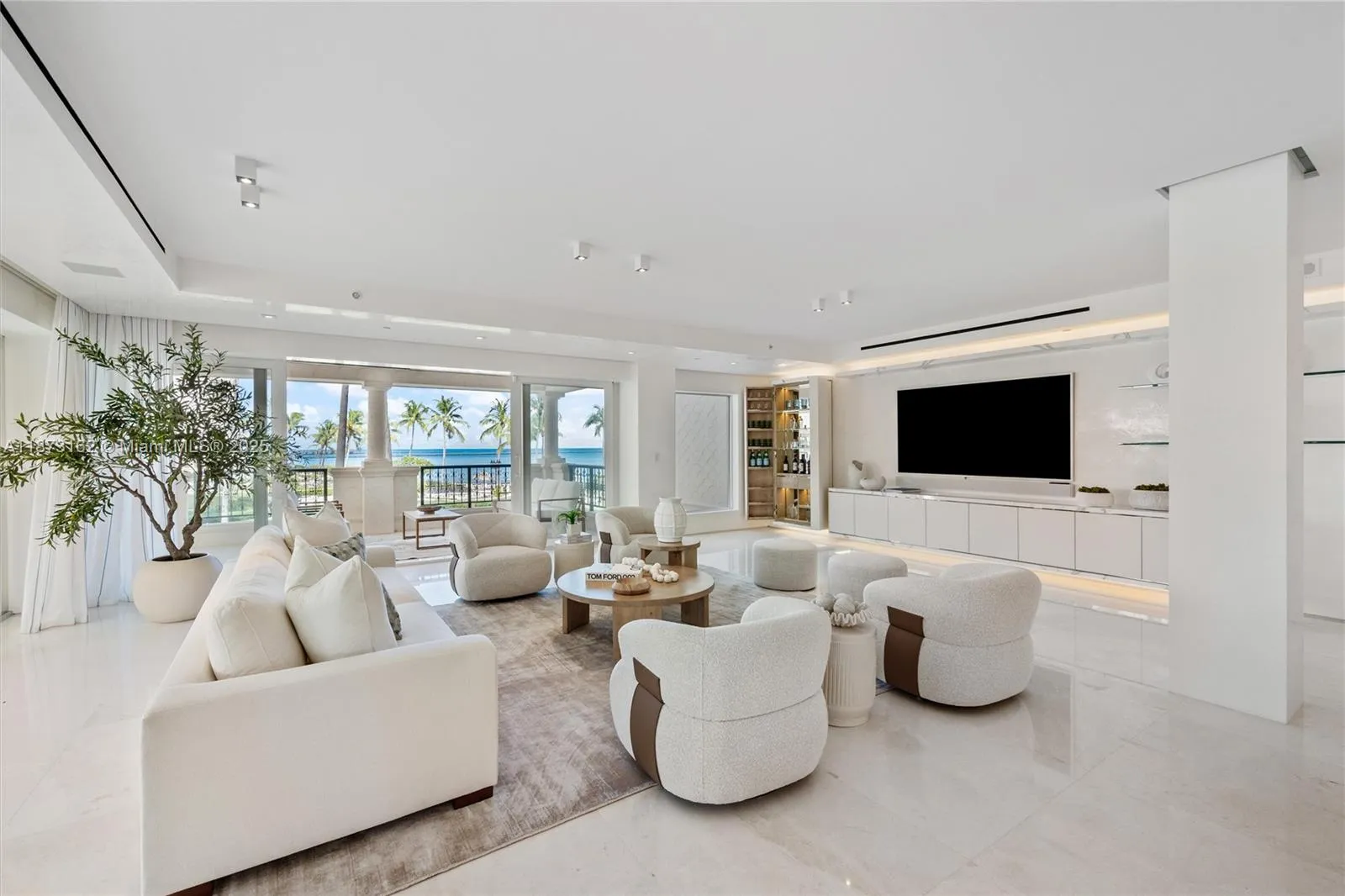 7921 Fisher Island Dr # 7921, Miami Beach FL 33109