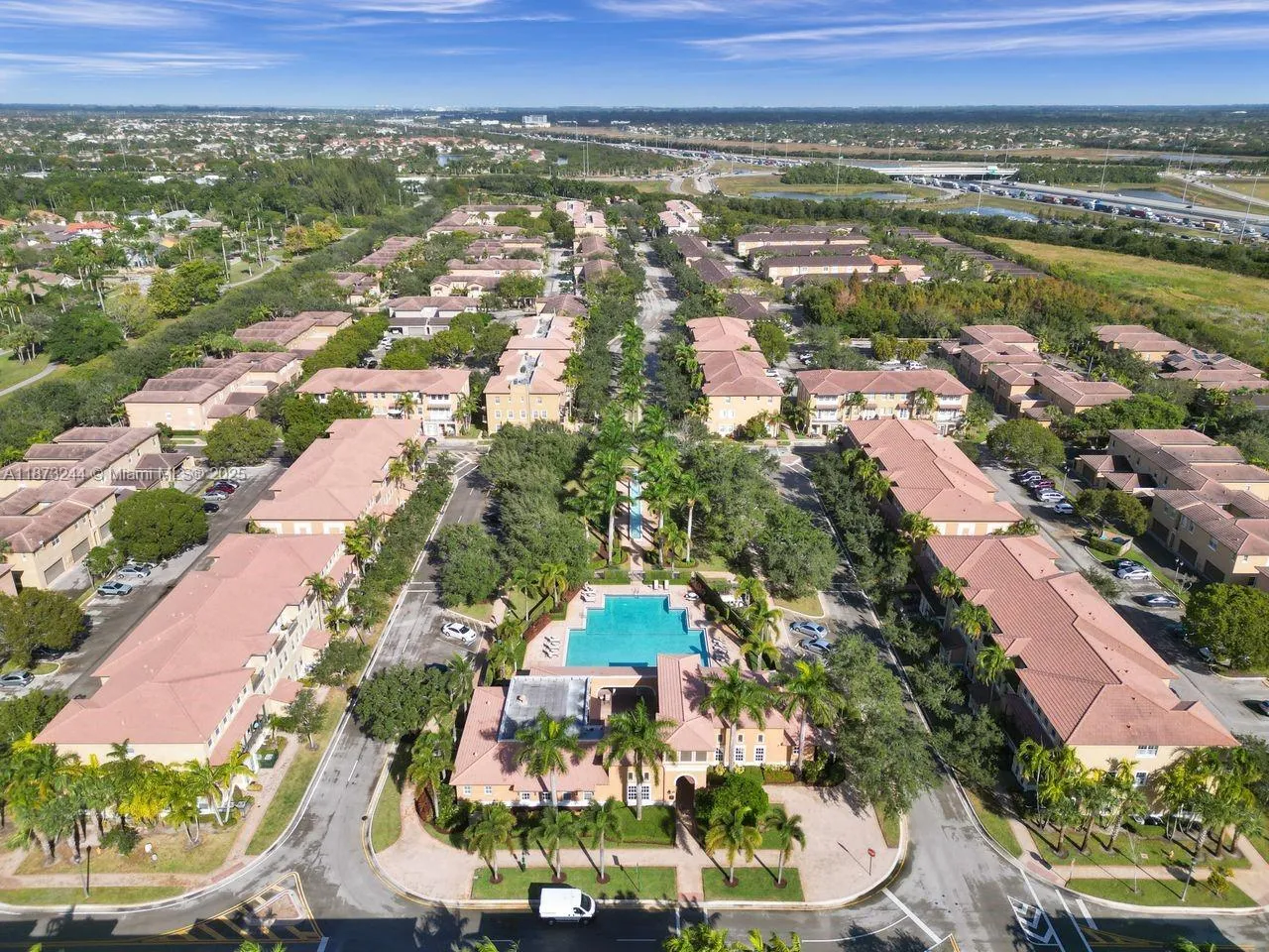 1404 SW 147th Ave, Pembroke Pines FL 33027