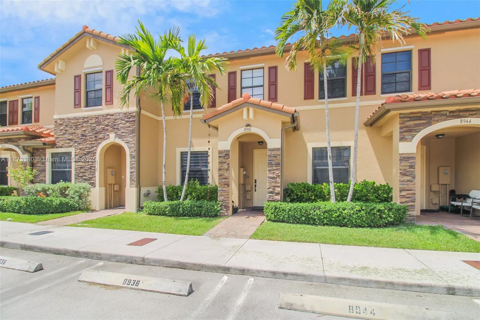 2 bedroom 2 bath for sale at 8936 W 35th Ln, Hialeah FL 33018