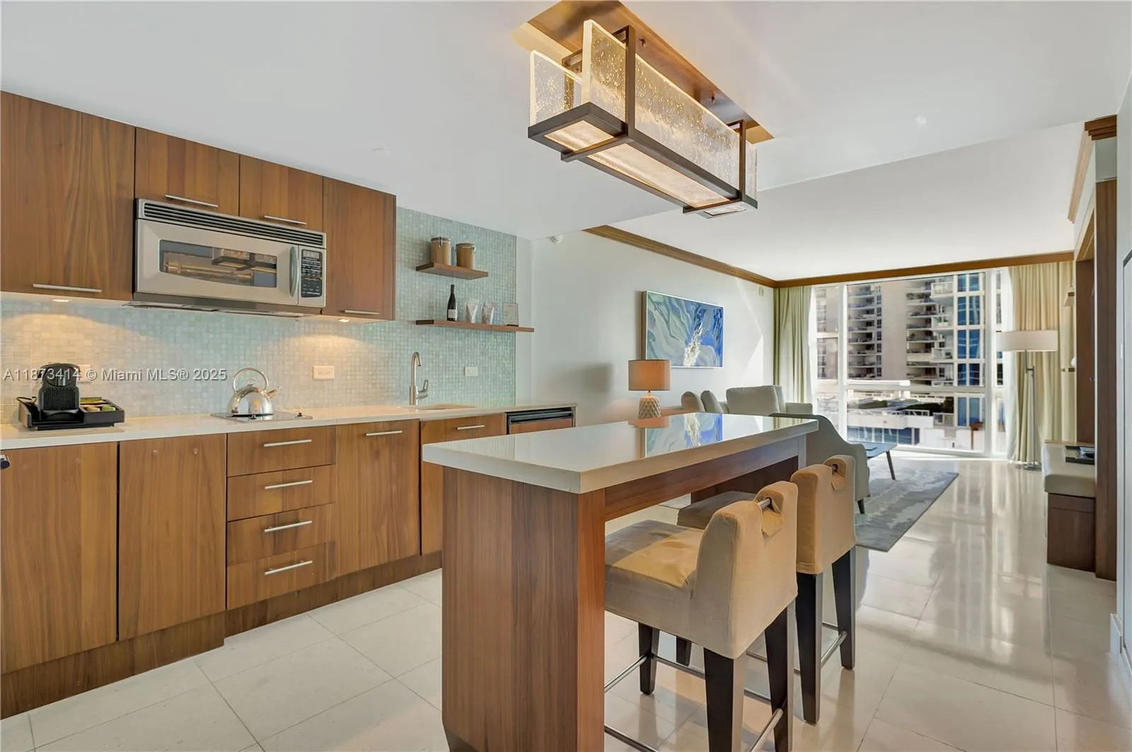 6801 Collins Ave # 806, Miami Beach FL 33141