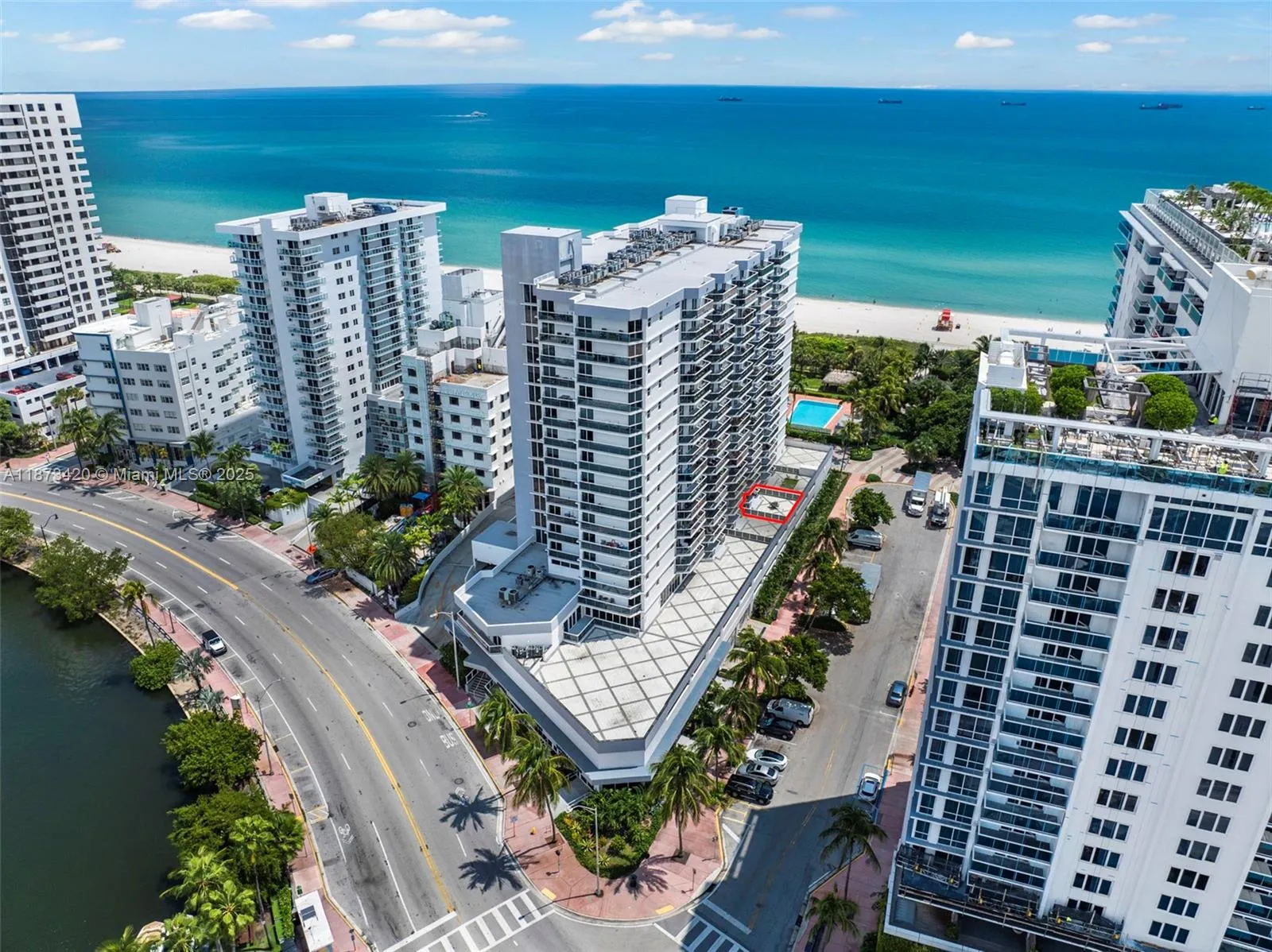 2 bedroom 2 bath for sale at 2401 Collins Ave # 404, Miami Beach FL 33140