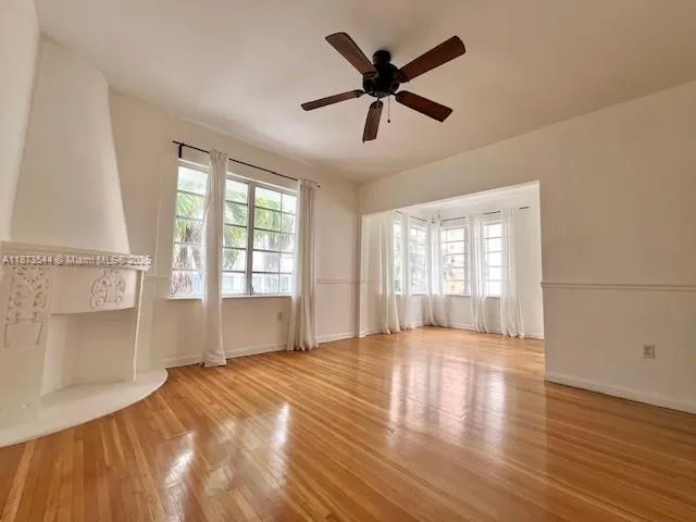610 8th St # 205, Miami Beach FL 33139